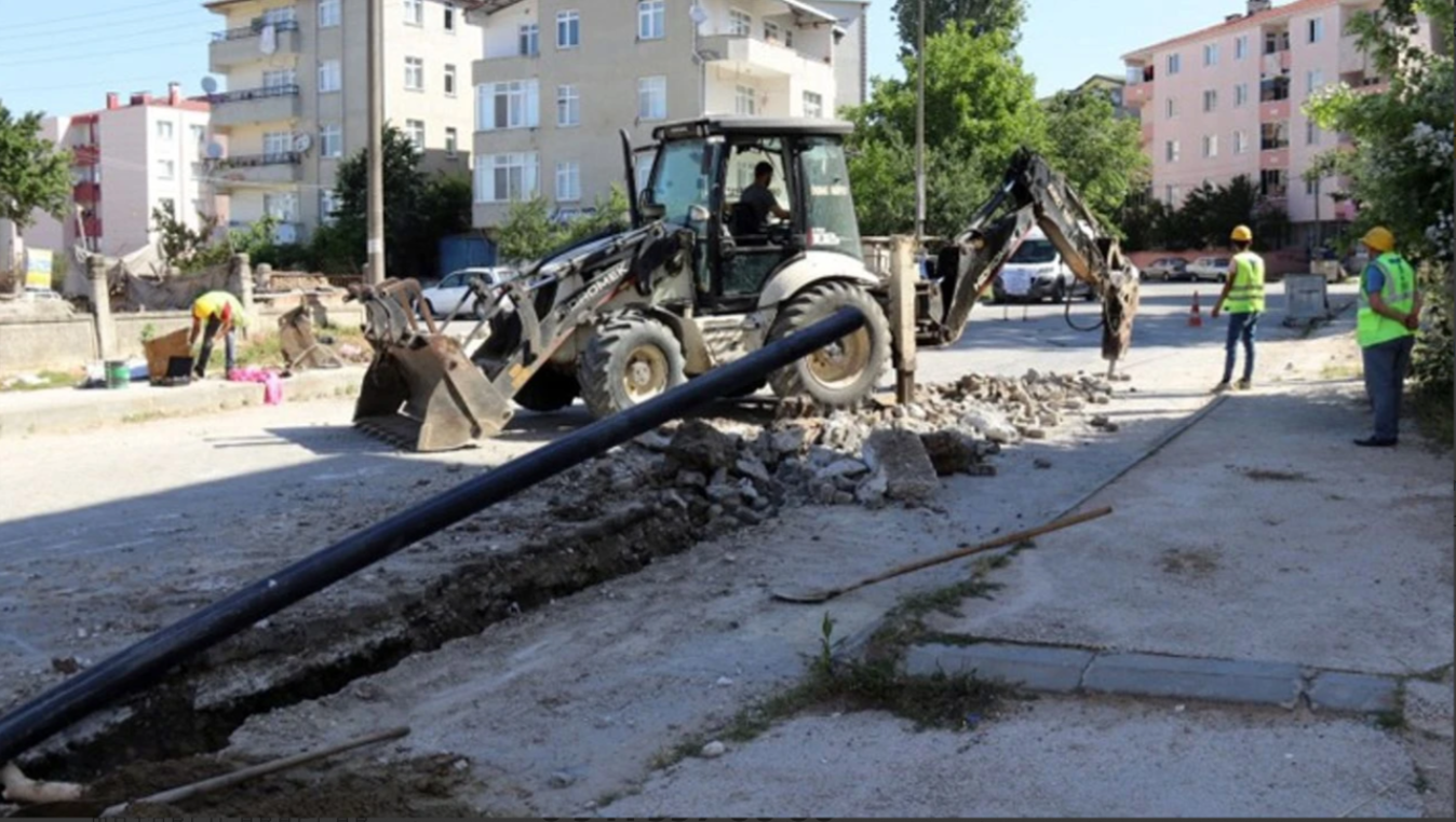 İÇME SUYU HATTI YENİLEME ÇALIŞMALARI BAŞLADI